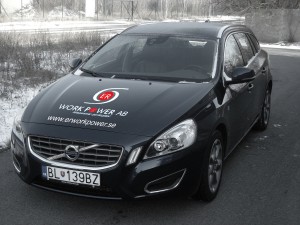 Volvo V60 Black Fata Alb    